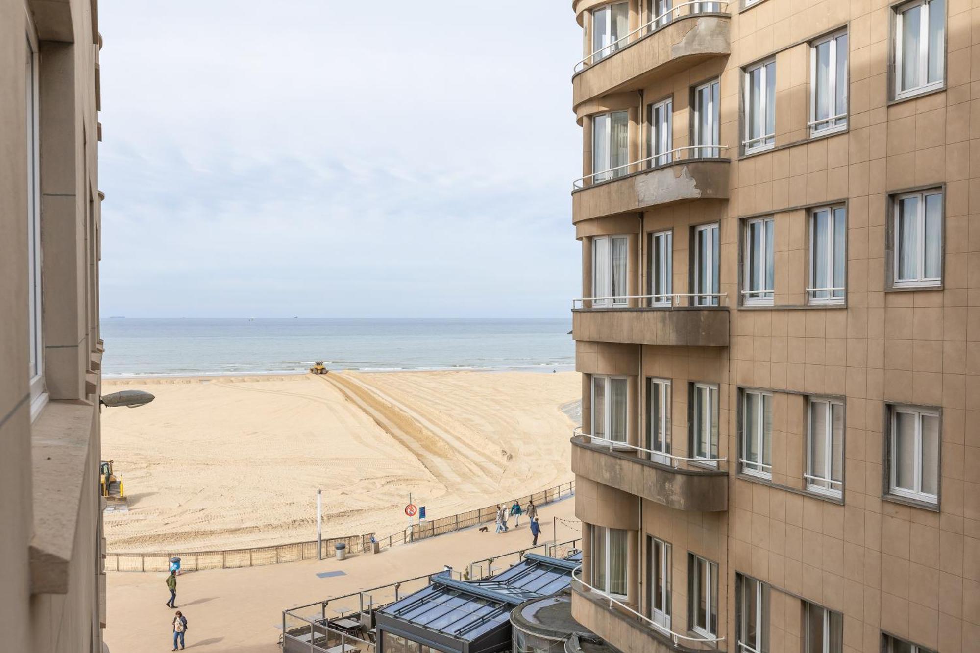 Miramar - Garage Available Apartman Ostende Kültér fotó